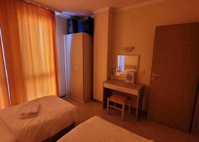 Royal Sun Aparthotel 4*